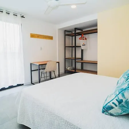 Bocagrande Houstel Ctc Large