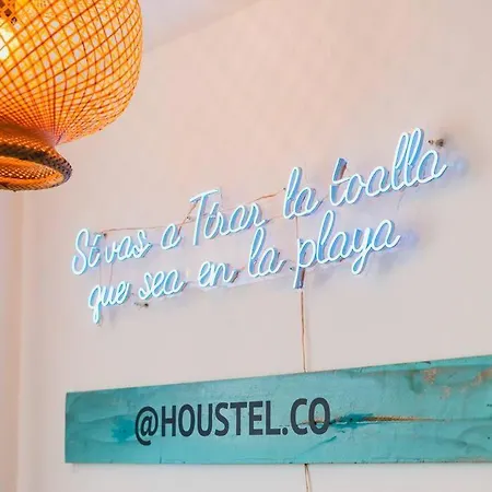 Bocagrande Houstel Ctc Large *