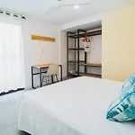 Bocagrande Houstel Ctc Large